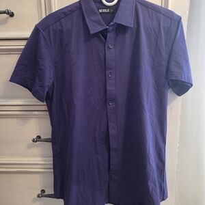 Men's Short-Sleeve Button-Down Shirt in Deep Purple